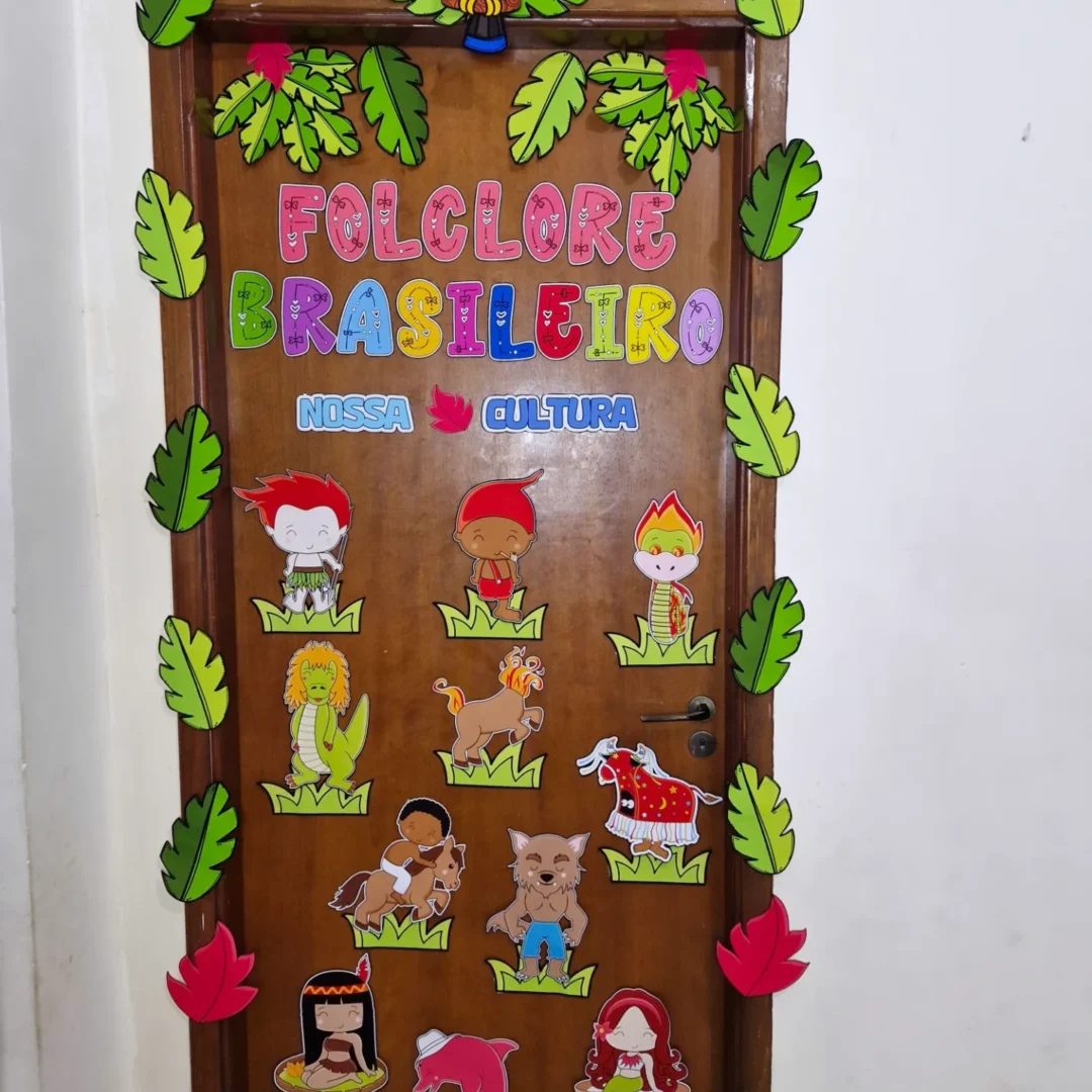 Decoração de porta e bambolê - Folclore Brasileiro