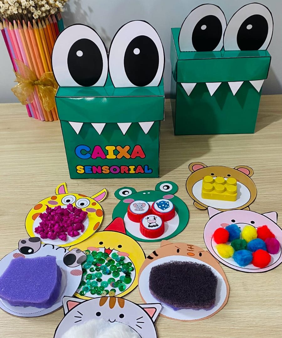 Caixa Sensorial - Explorando Texturas e Estimulando os Sentidos.